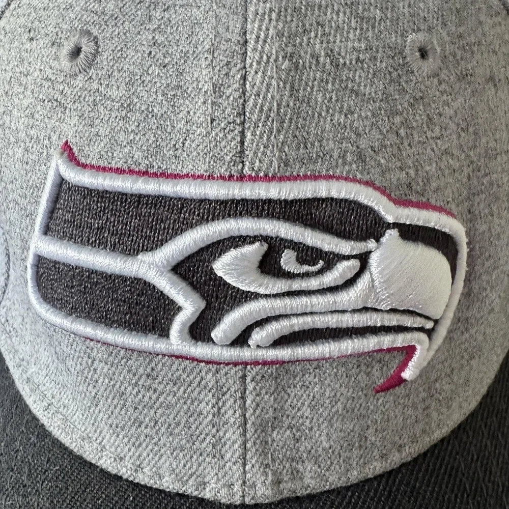 Seattle Seahawks Hat Cap Boys One Size Gray NFL Football New Era Pink Ribbon